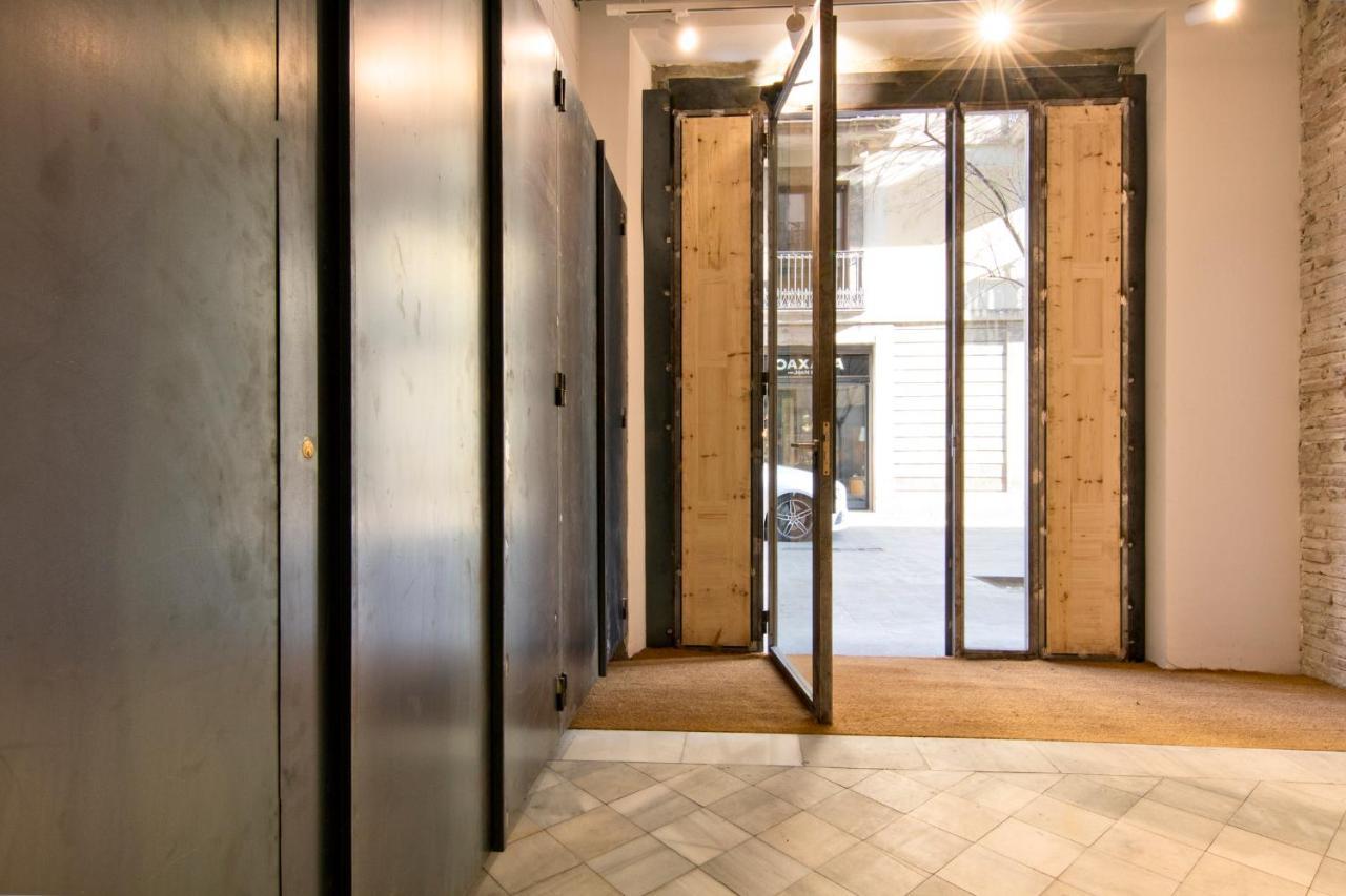 Som Nit Born Hotel Барселона Екстериор снимка